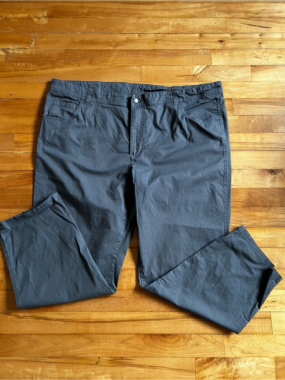 Columbia Men's Classic Straight Fit Pants - Size 48 x 30